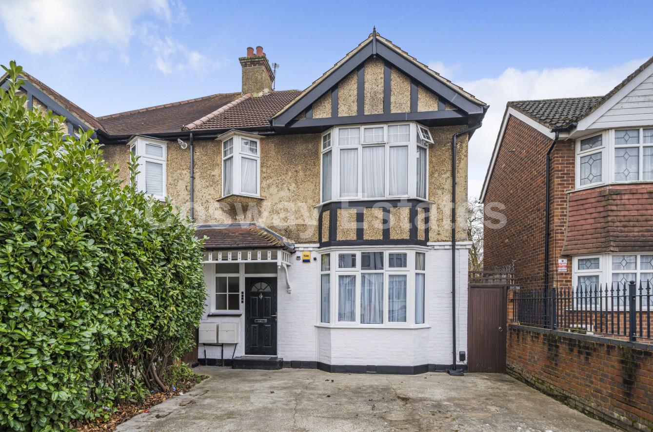 Fairfield Crescent, HA8, Edgware